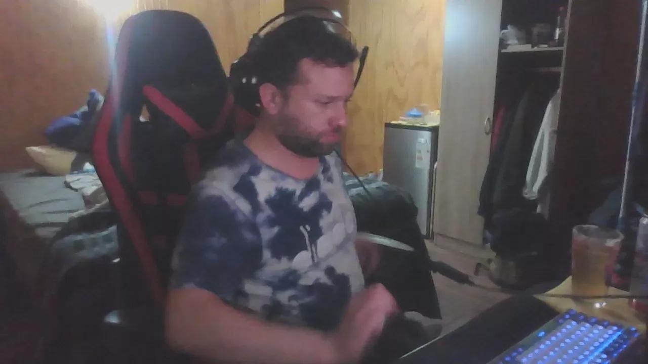 Giingz22 on Cam4 