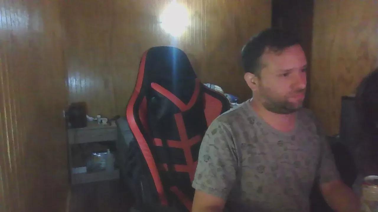 Giingz22 on Cam4 