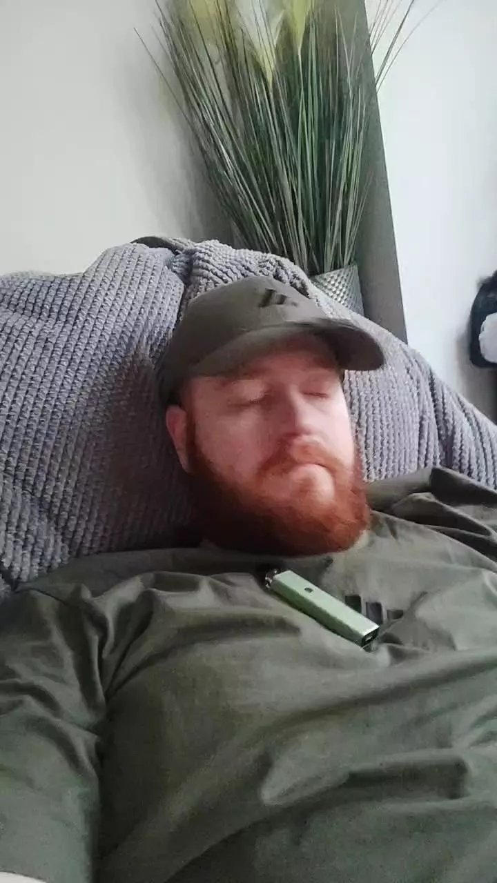 Offline Gingerr_beard on Cam4