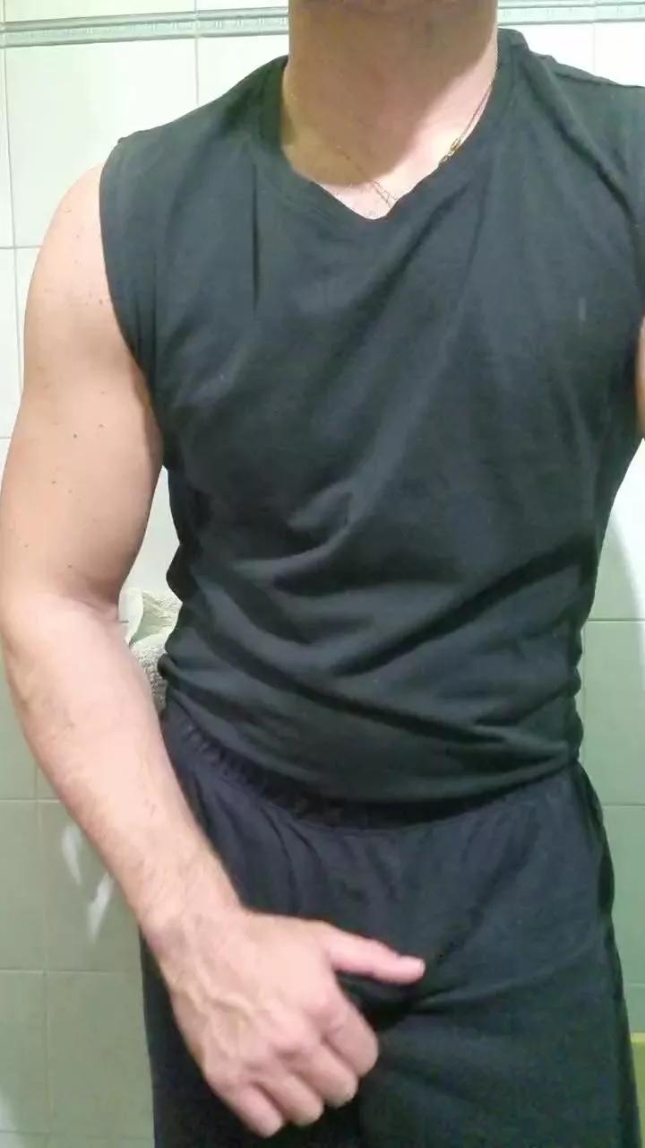 giovan2020 on Cam4 