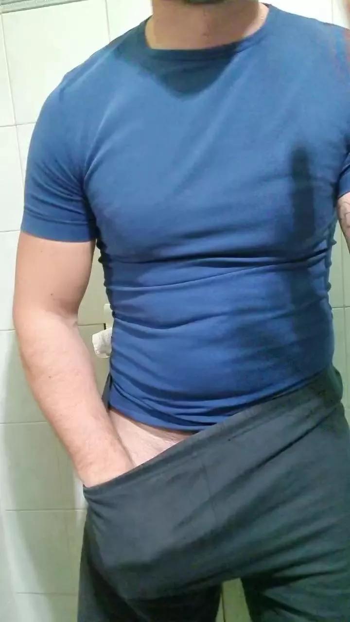giovan2020 on Cam4 