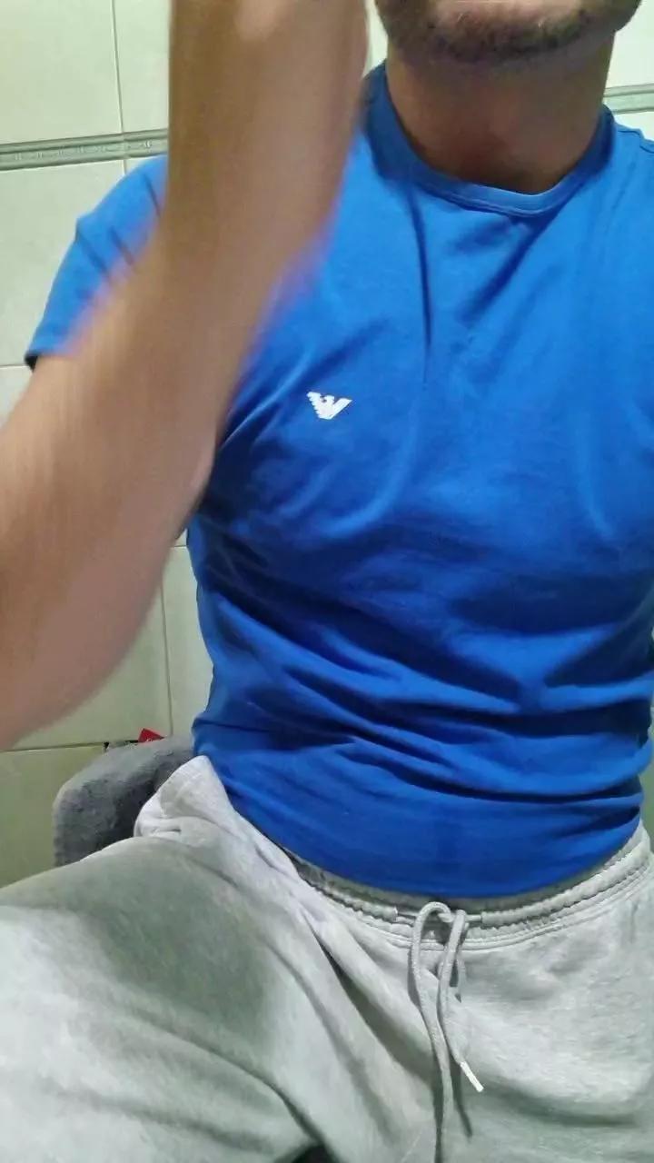 giovan2020 on Cam4 