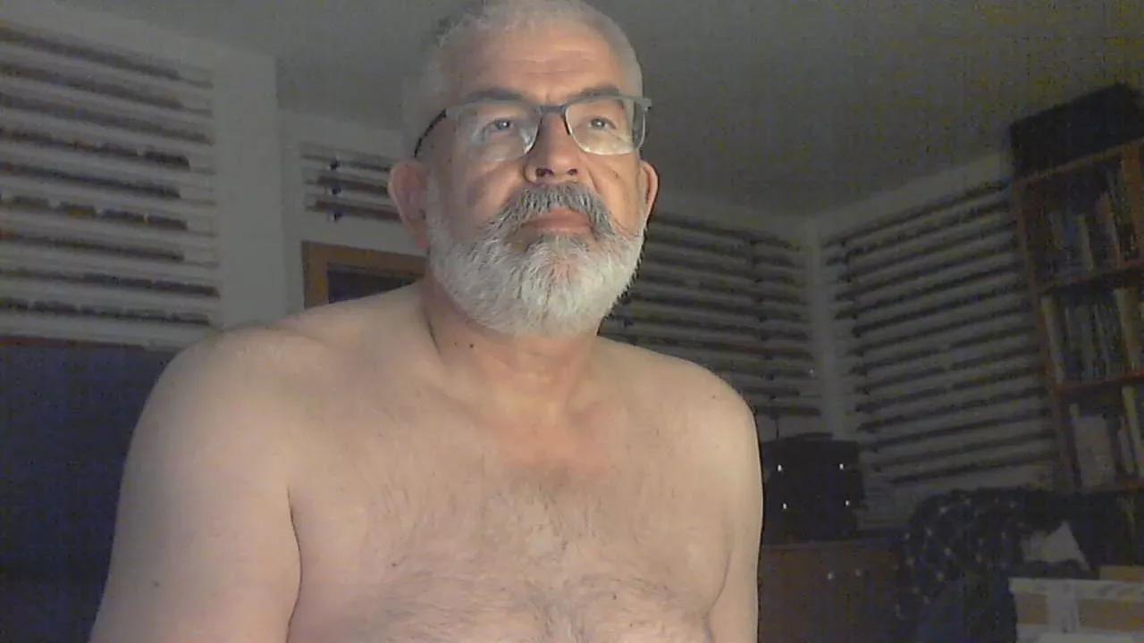goatee_LA on Cam4 