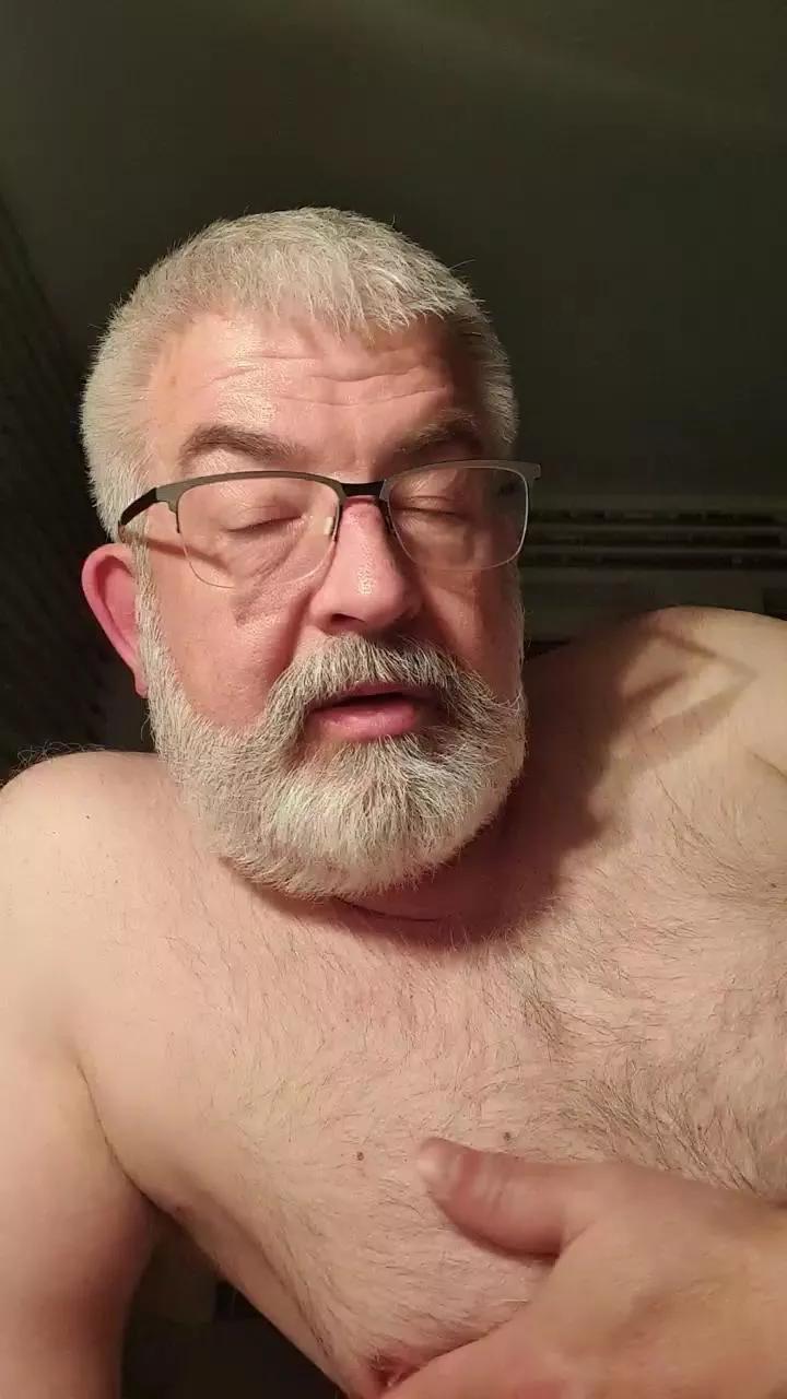goatee_LA on Cam4 