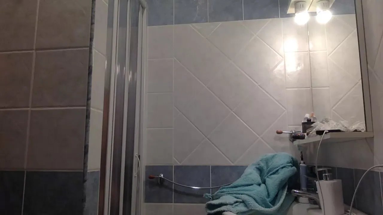 Offline goroasroma on Cam4