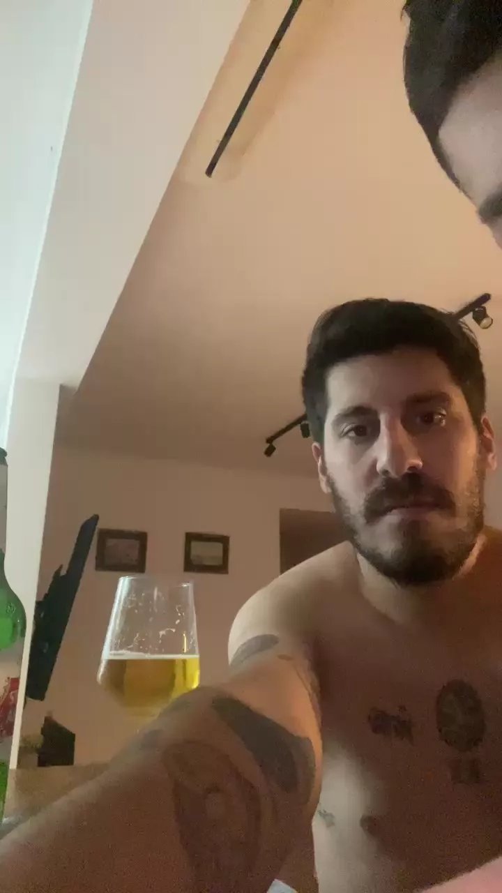 Offline grandepija1 on Cam4