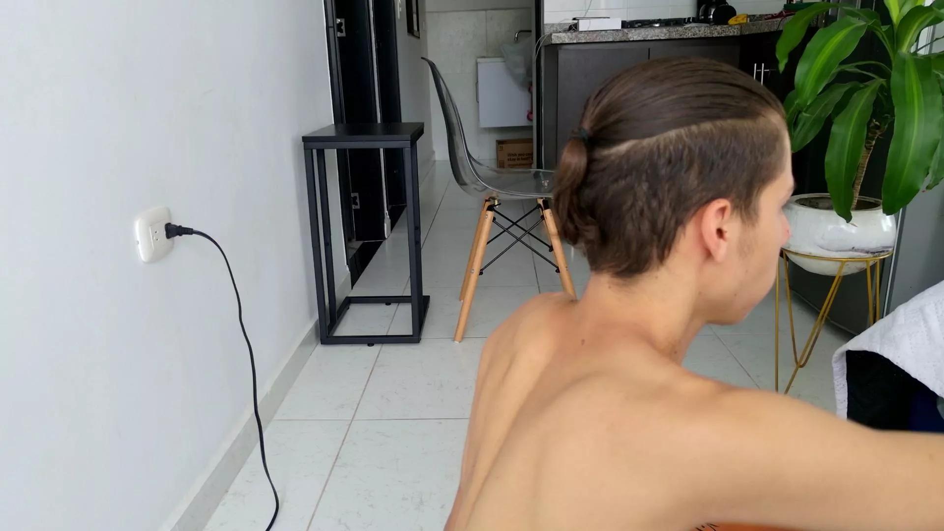 Grey___27 on Cam4 