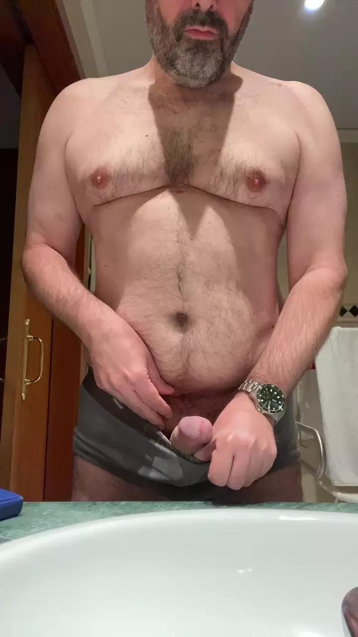 grizzlyparisien on Cam4 