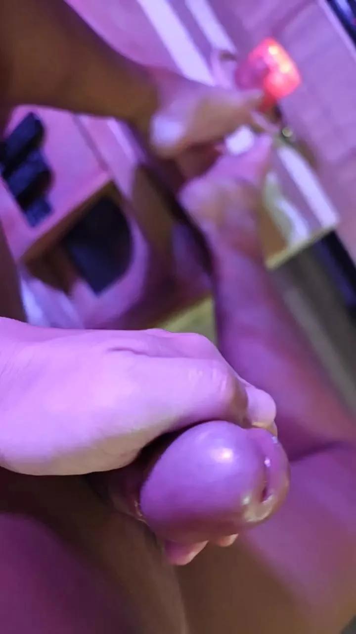 GUMMYMANSG on Cam4 