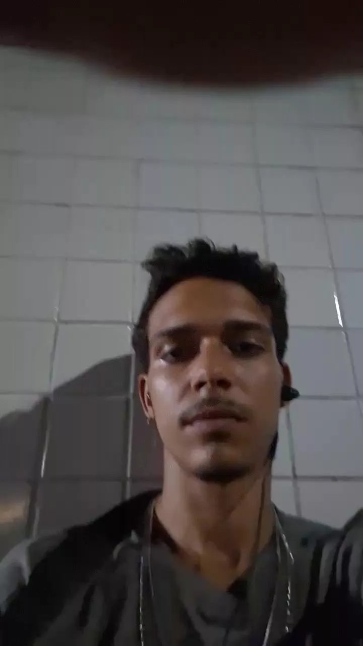 Offline GustaThy on Cam4