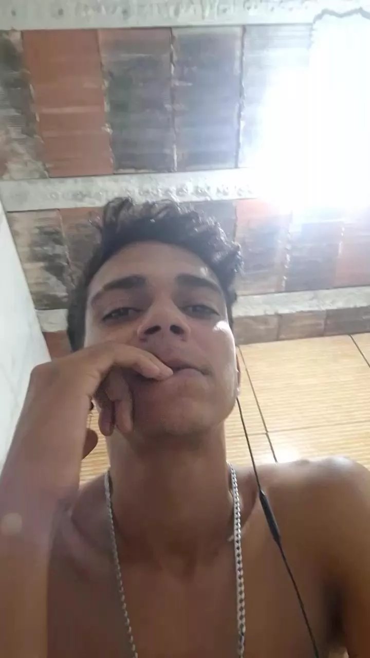 Offline GustaThy on Cam4