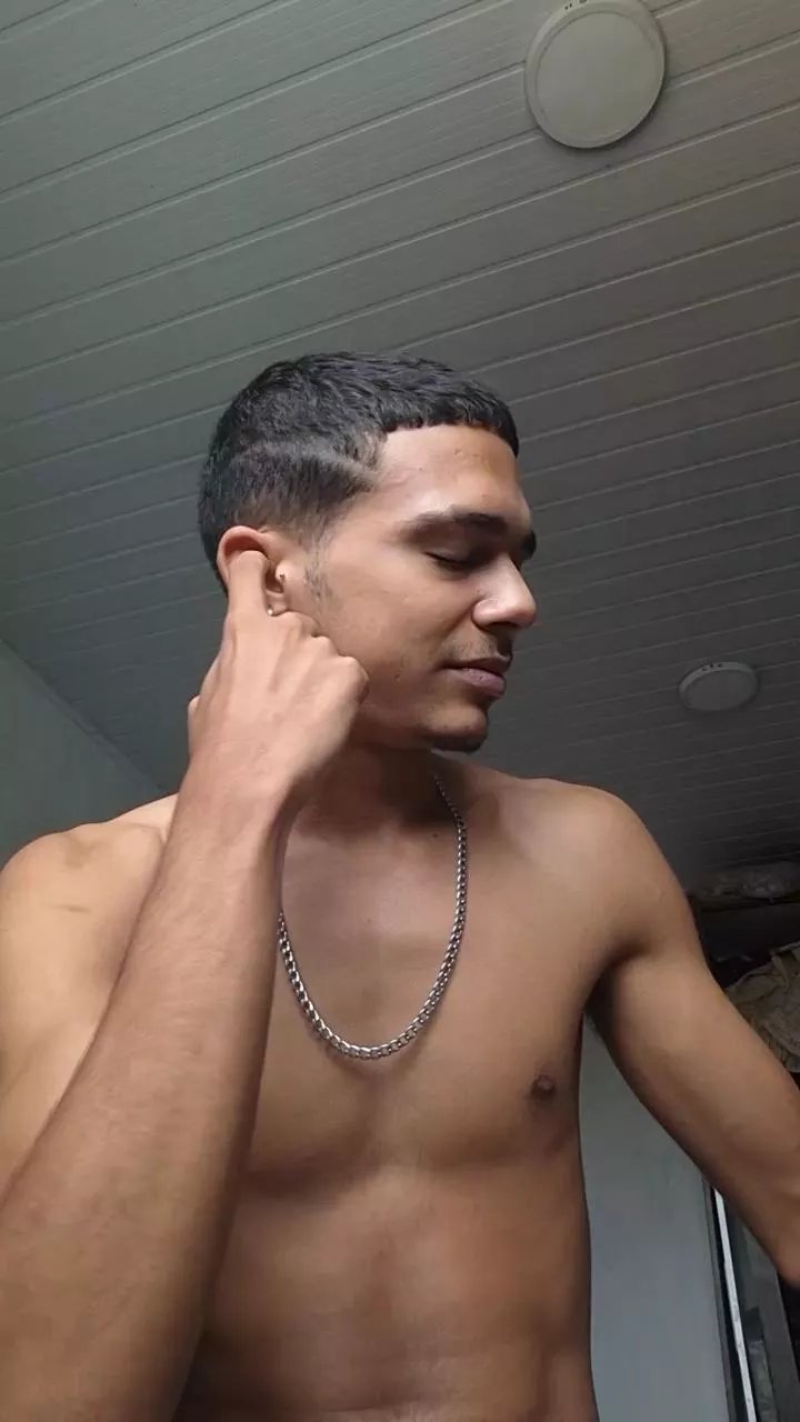 Offline GustaThy on Cam4