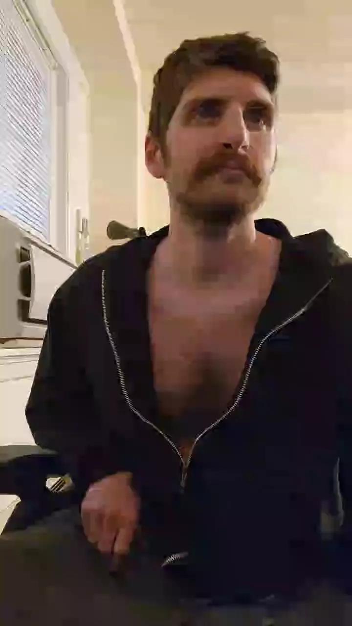 guydude2 on Cam4 