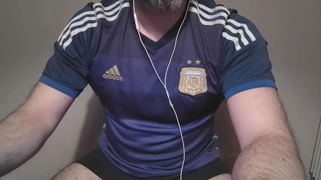 hairymofos on Cam4 
