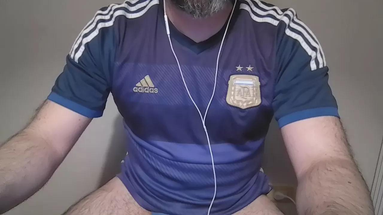 hairymofos on Cam4 