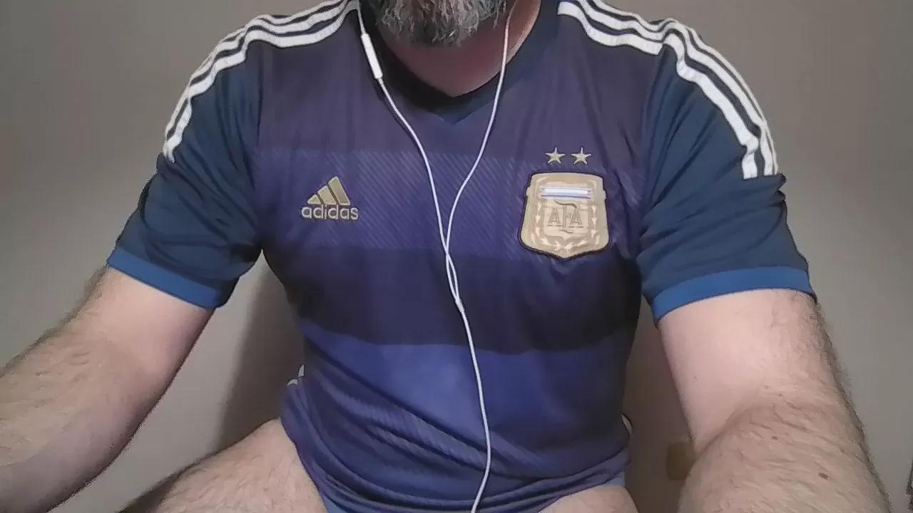 hairymofos on Cam4 