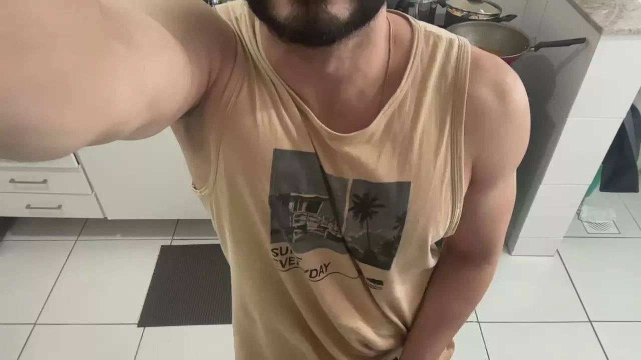 Offline harken_daz2 on Cam4