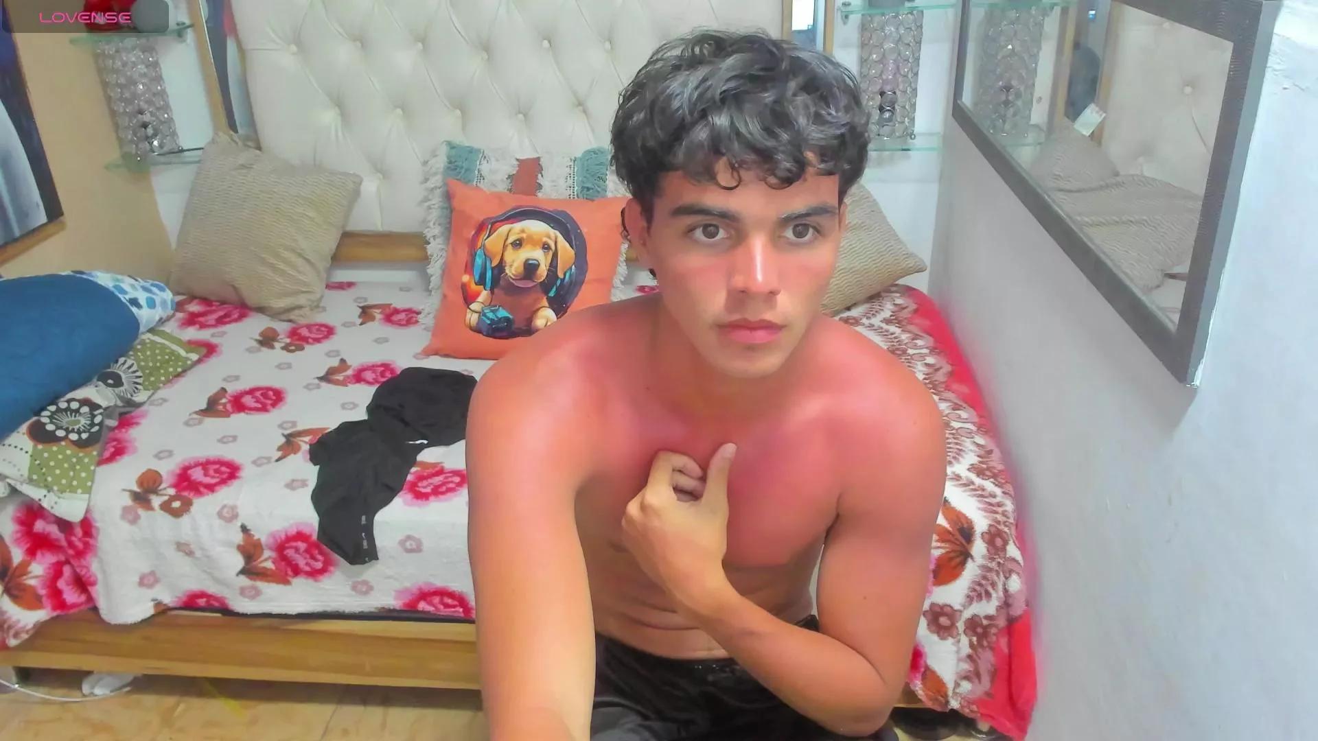 heiker_ on Cam4 