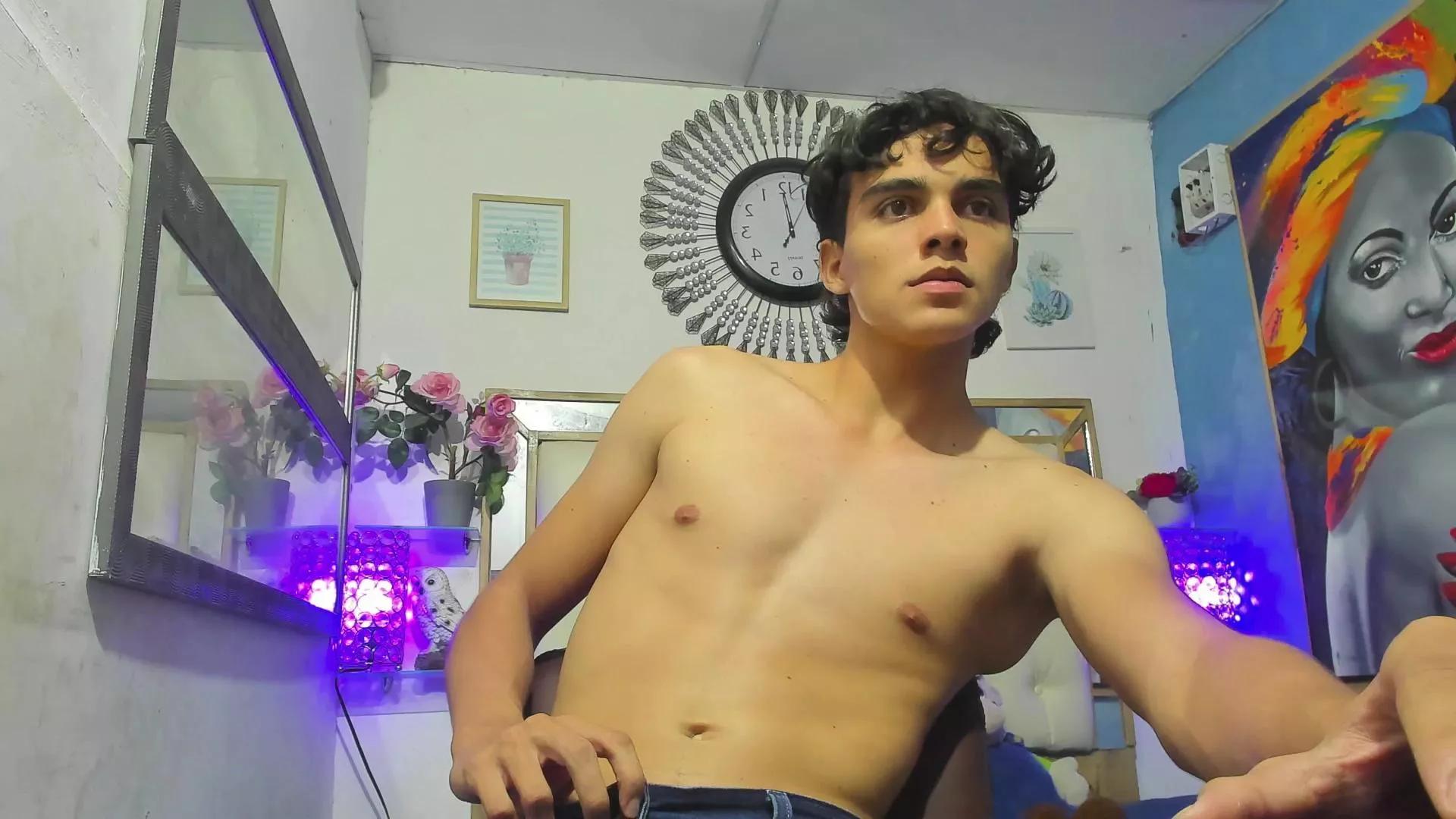 heiker_ on Cam4 