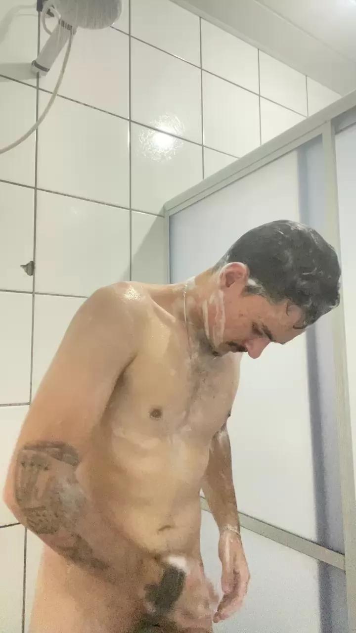 Henriquezaumm on Cam4 