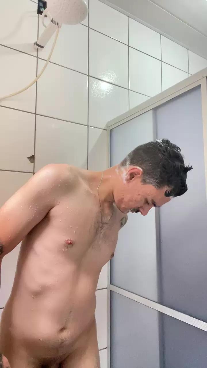 Henriquezaumm on Cam4 