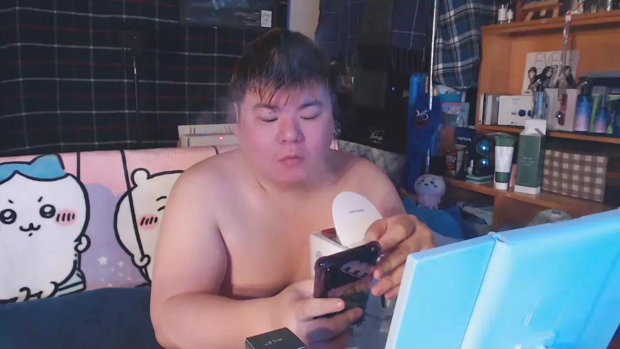 hirochan0630 on Cam4 