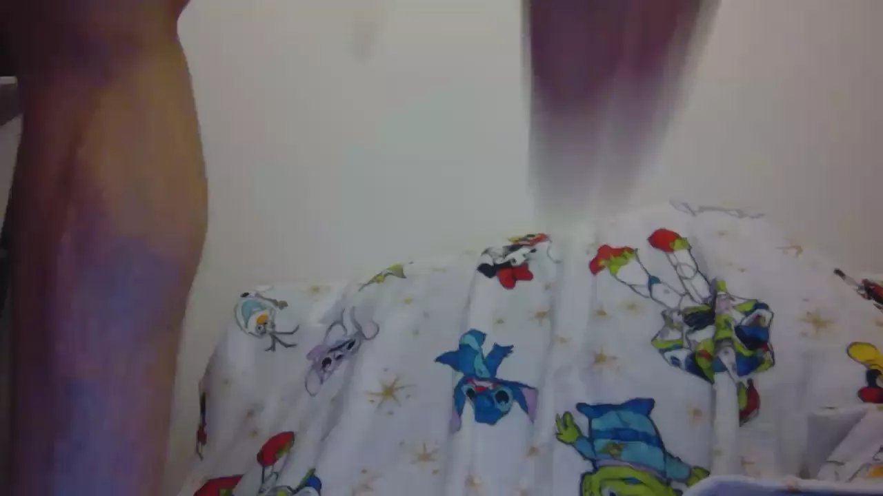 Offline hornyladd94 on Cam4