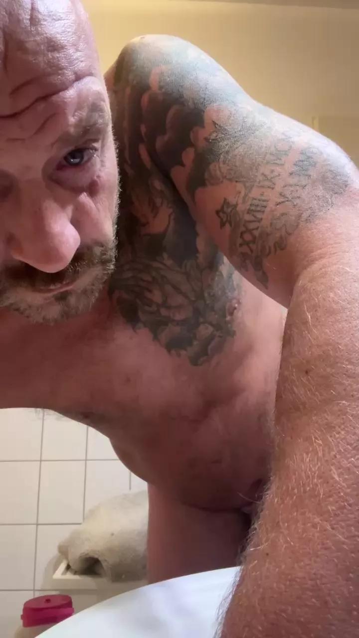 Hotti00 on Cam4 