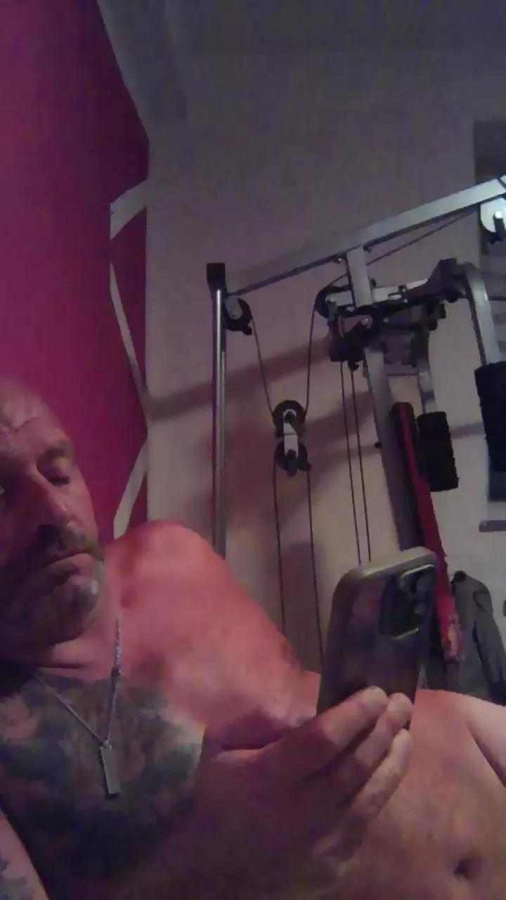 Hotti00 on Cam4 