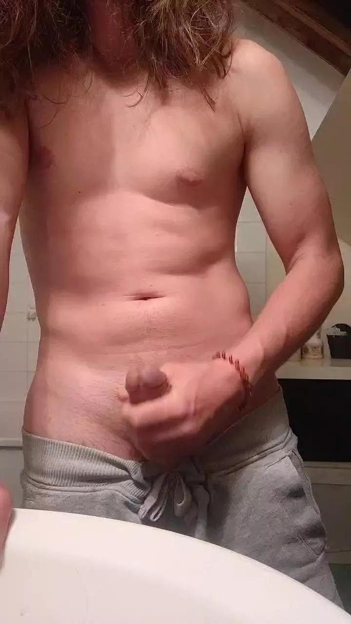 Hugzz08 on Cam4 