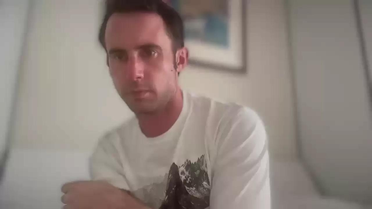 hung_american89 on Cam4 