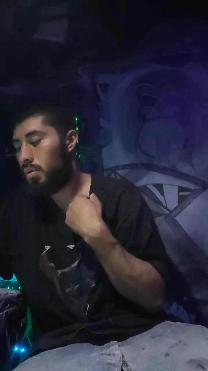 Offline Huyq2 on Cam4