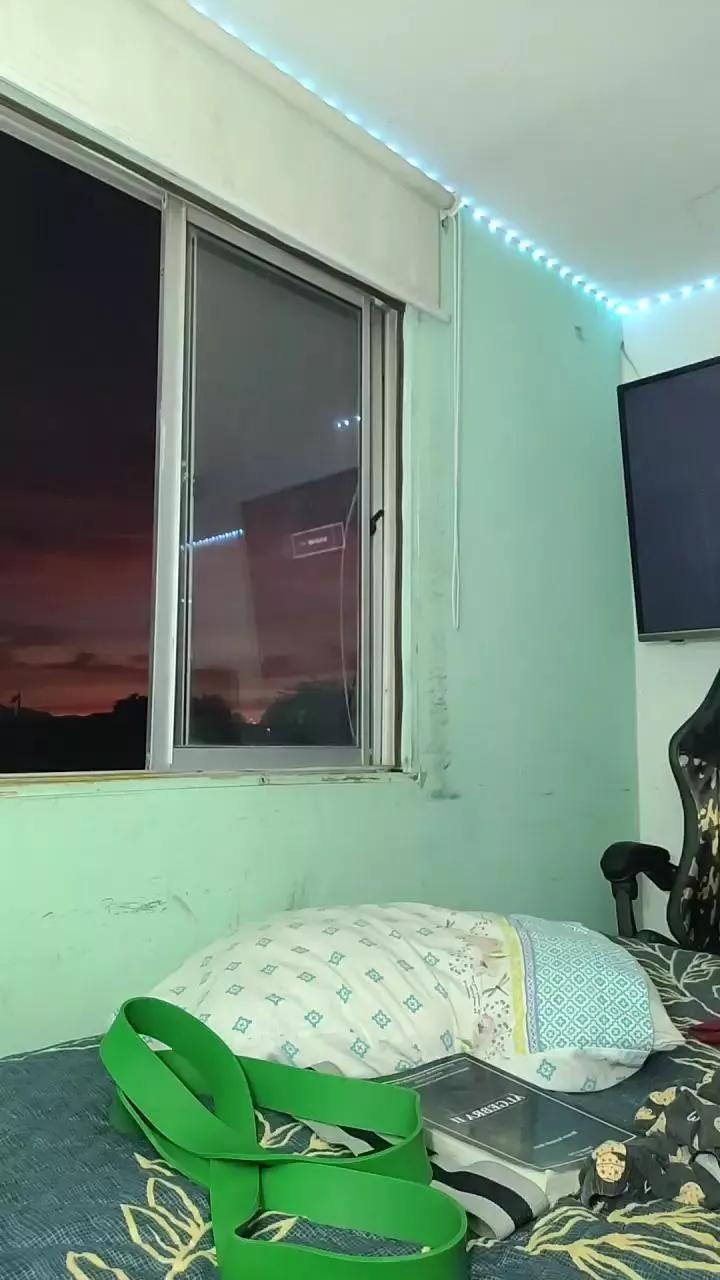 iamnaomi26 on Cam4 