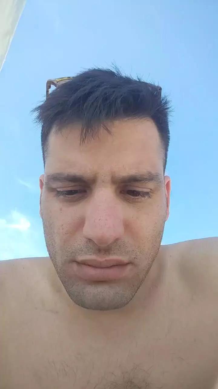 italian_bull1 on Cam4 