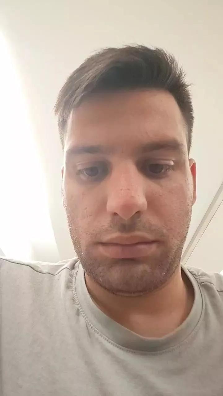 italian_bull1 on Cam4 