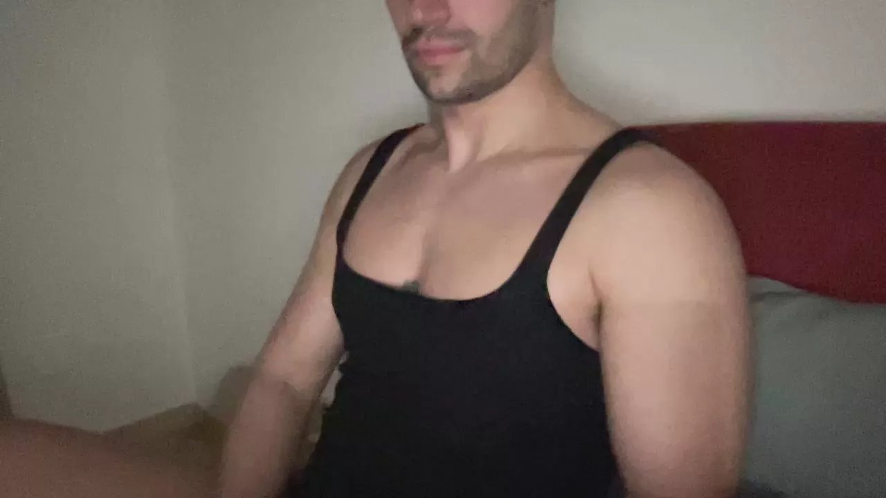 Offline itsmessiah on Cam4