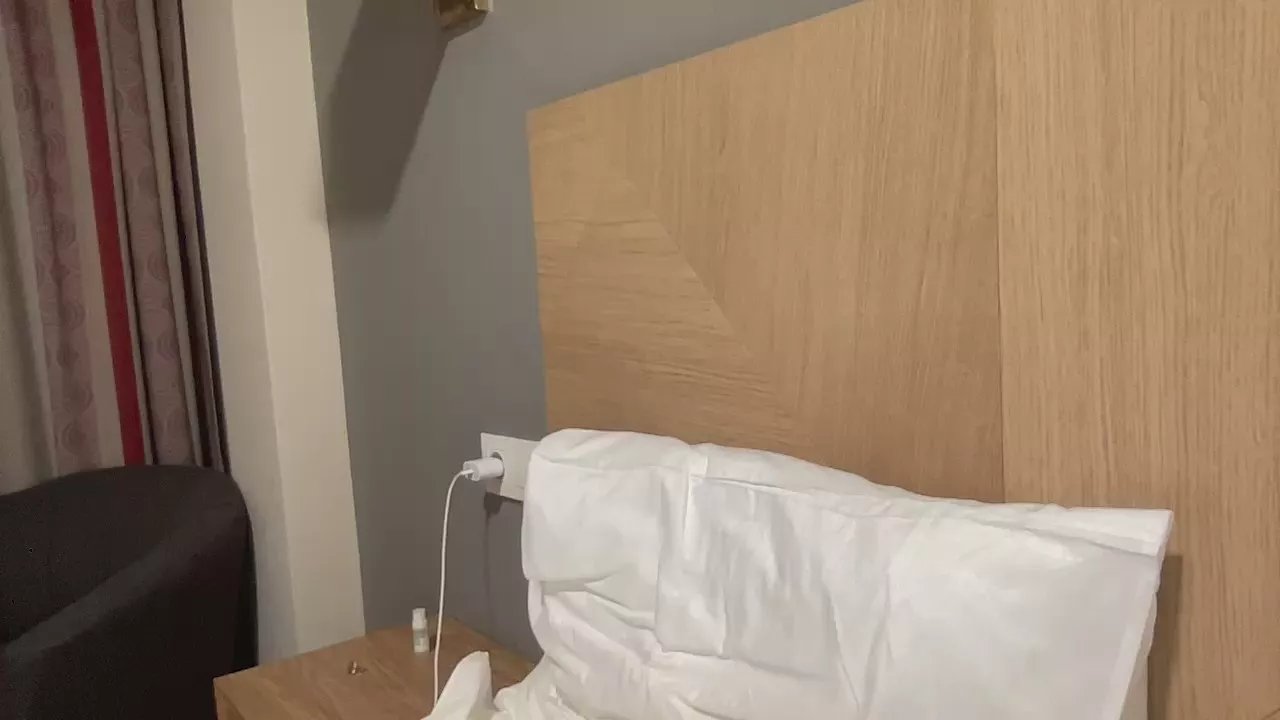 Offline itsmessiah on Cam4