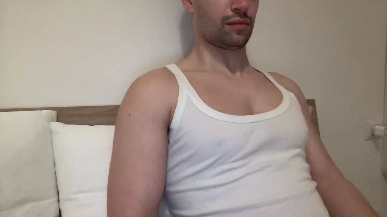 Offline itsmessiah on Cam4