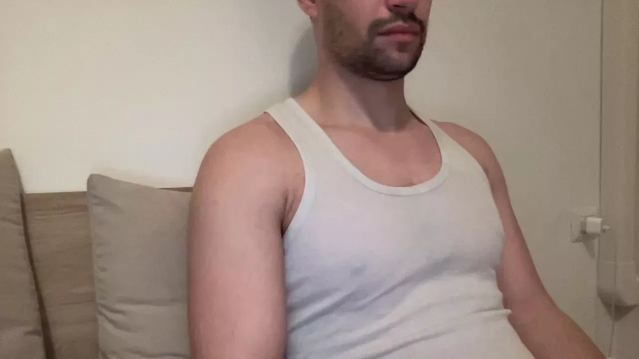 Offline itsmessiah on Cam4