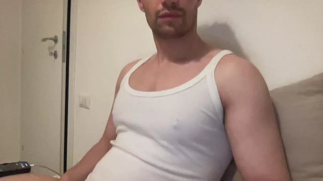 Offline itsmessiah on Cam4