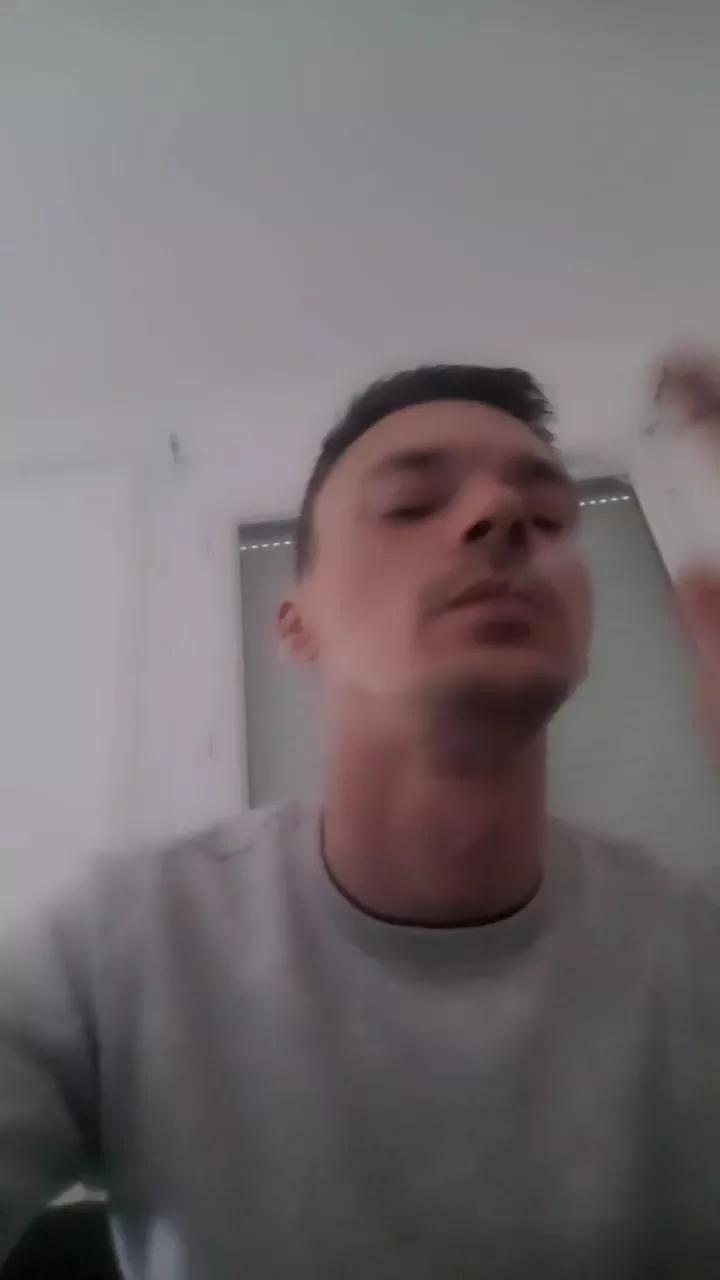 Jerjer42 on Cam4 