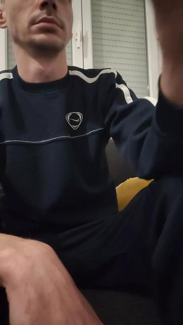 Jerjer42 on Cam4 