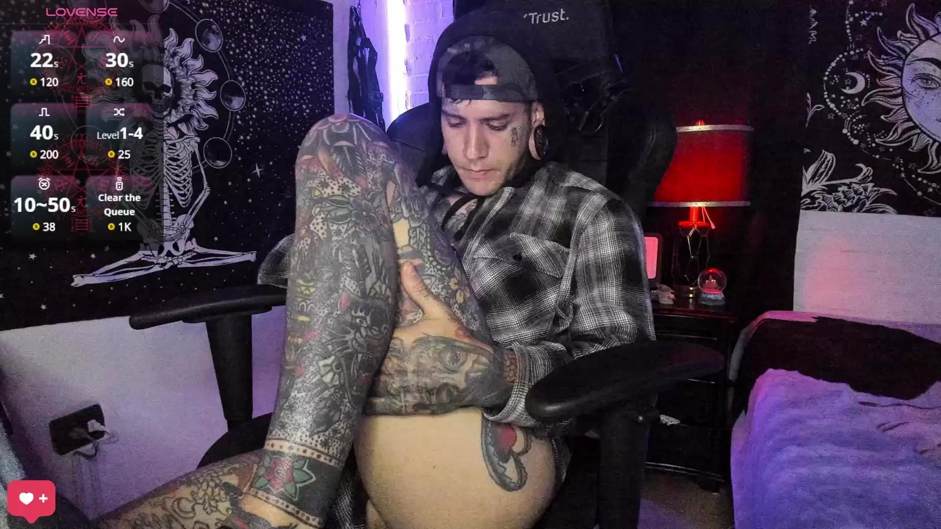 jhonny_ackerman on Cam4 