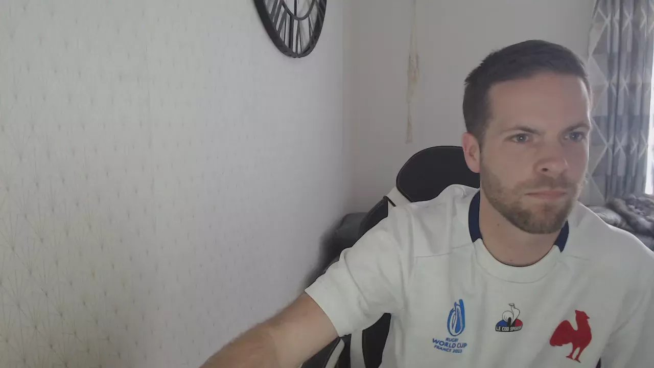 Offline jolicocckfr on Cam4