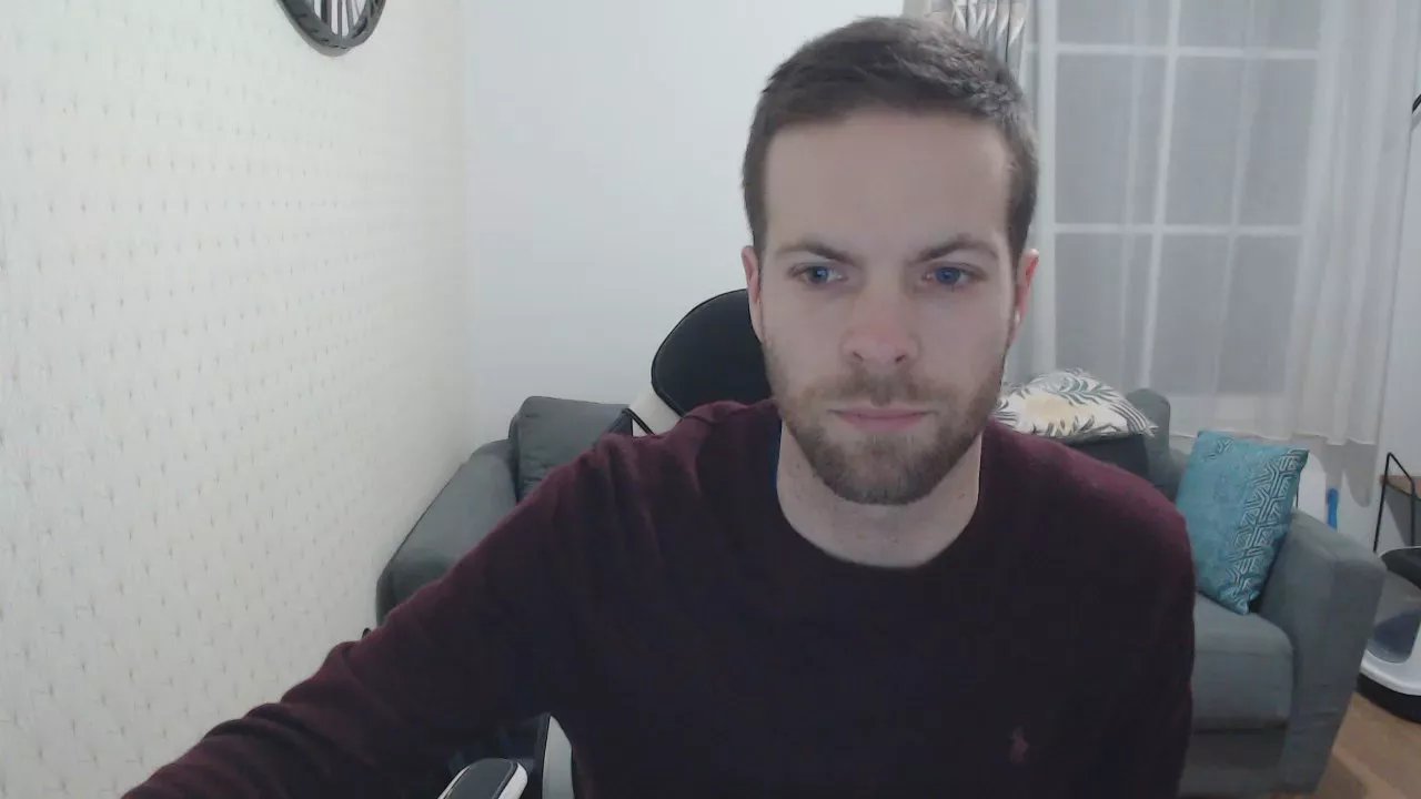 Offline jolicocckfr on Cam4