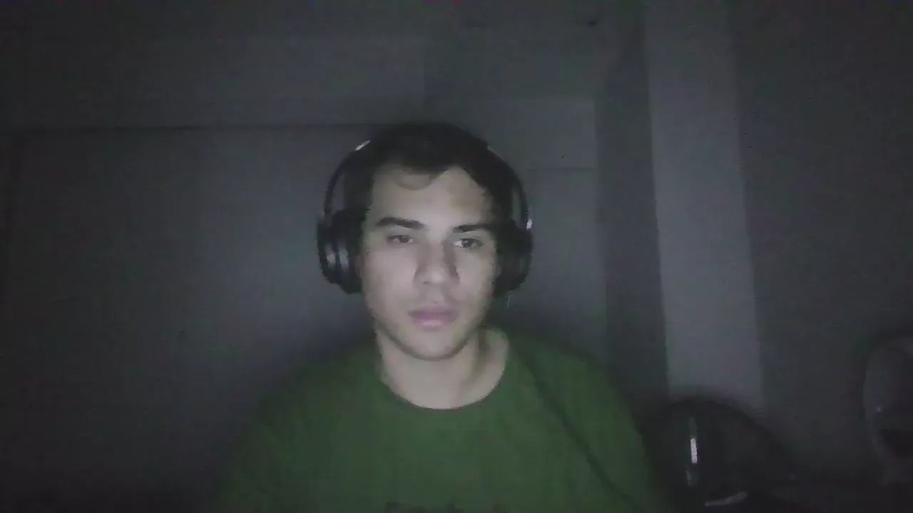 Offline joventulonvnz on Cam4