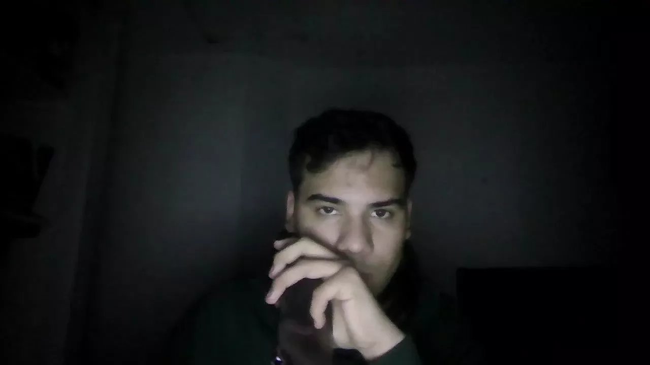 Offline joventulonvnz on Cam4