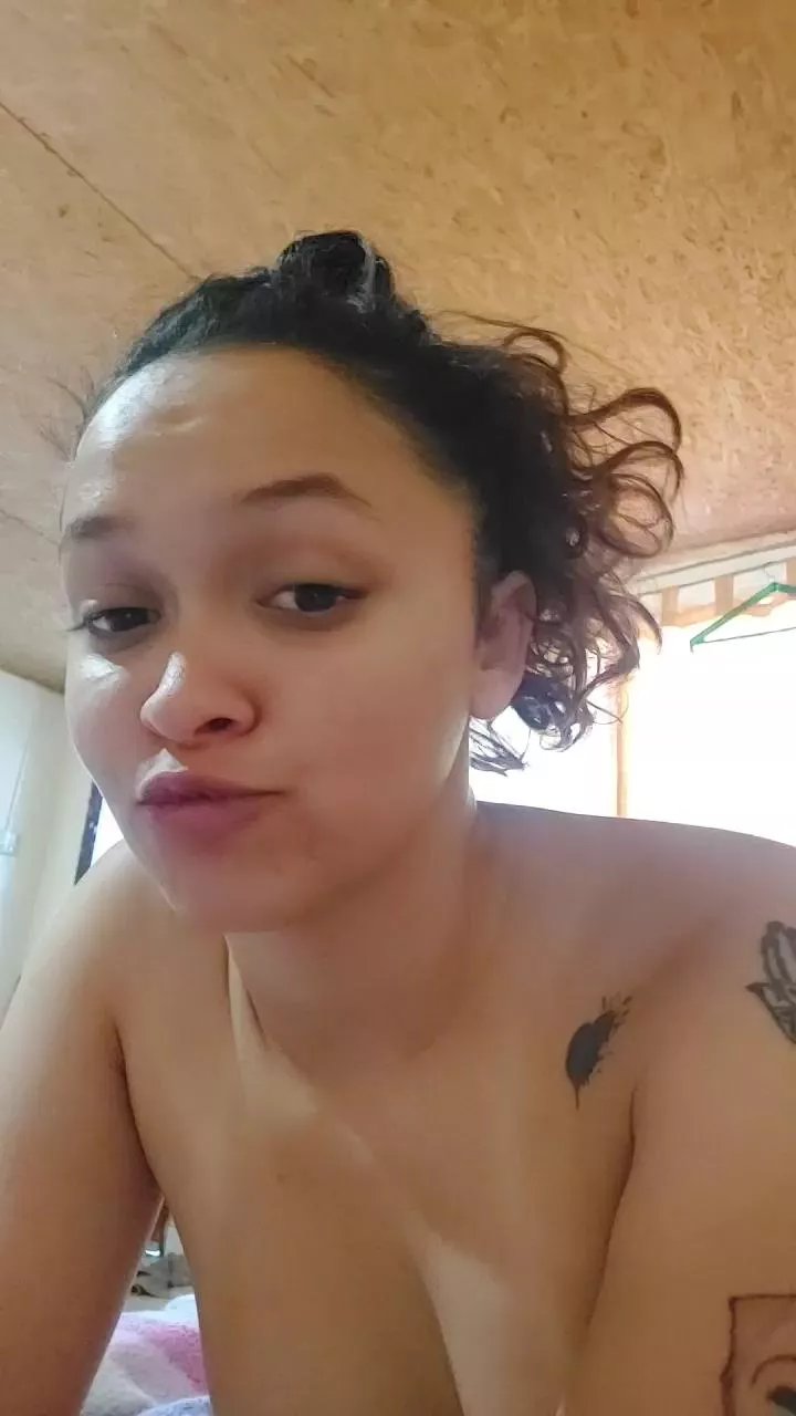 Offline Juuli2040 on Cam4