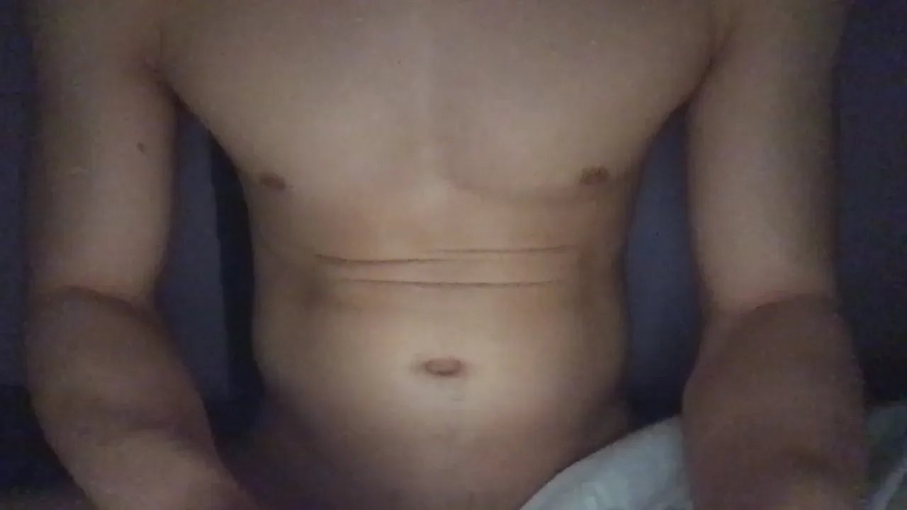 Offline kevin1988kevin on Cam4