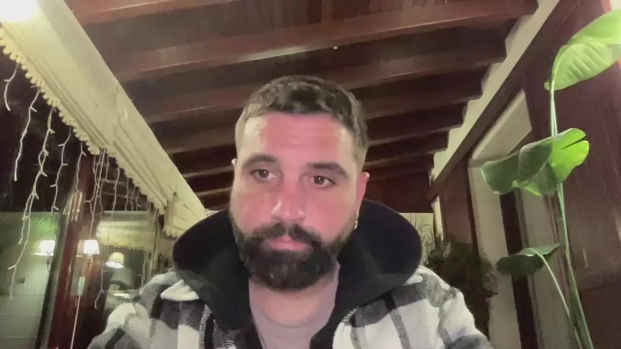 kinderbueno35 on Cam4 